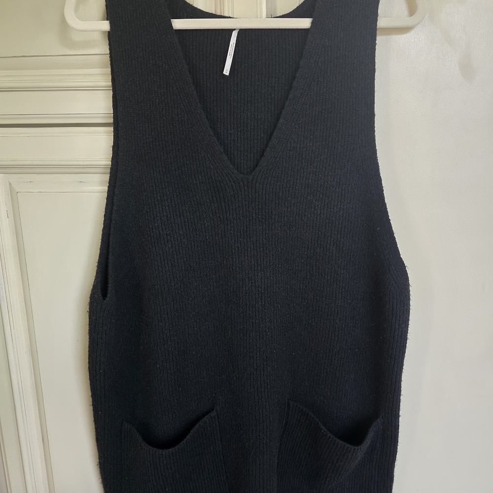 Free People Black Sleeveless Knit Sweater Vest